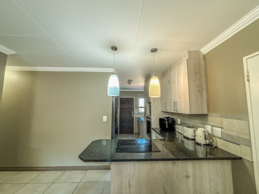 3 Bedroom Property for Sale in Rooihuiskraal North Gauteng