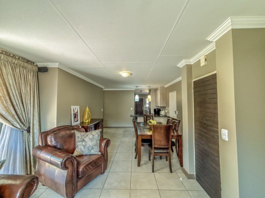 3 Bedroom Property for Sale in Rooihuiskraal North Gauteng