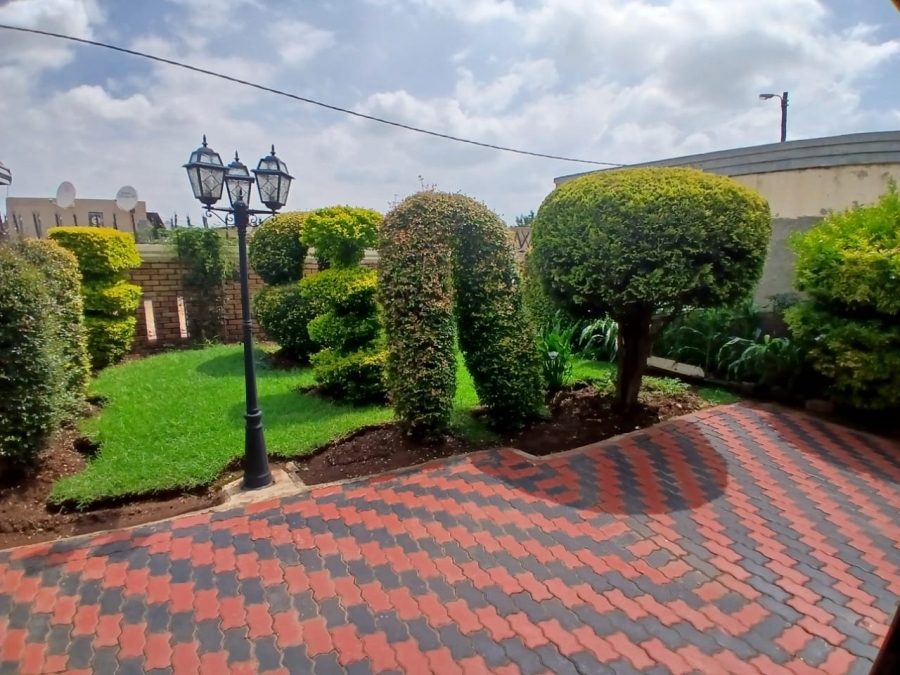 3 Bedroom Property for Sale in Rondebult Gauteng