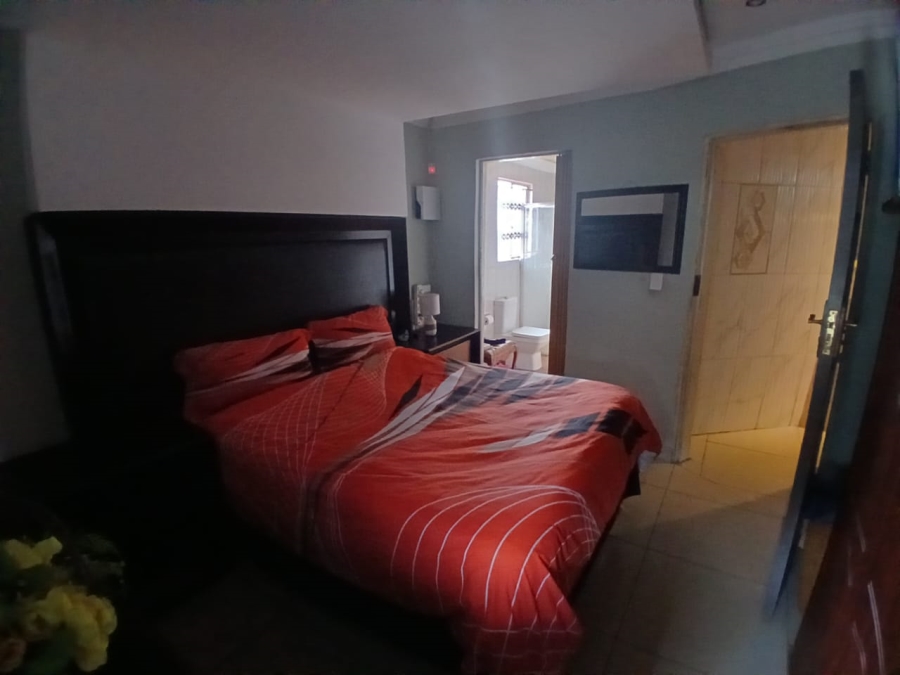 3 Bedroom Property for Sale in Rondebult Gauteng