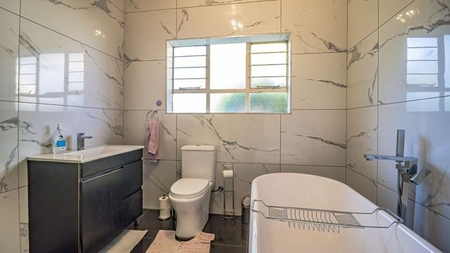 4 Bedroom Property for Sale in Meadowbrook Gauteng