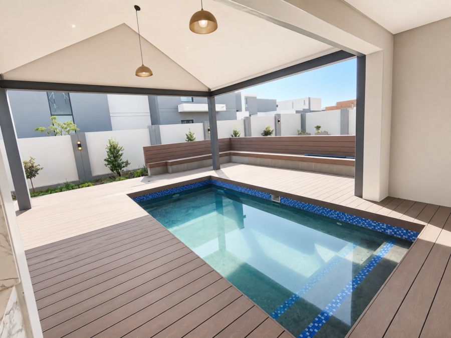 6 Bedroom Property for Sale in Midstream Heights Gauteng