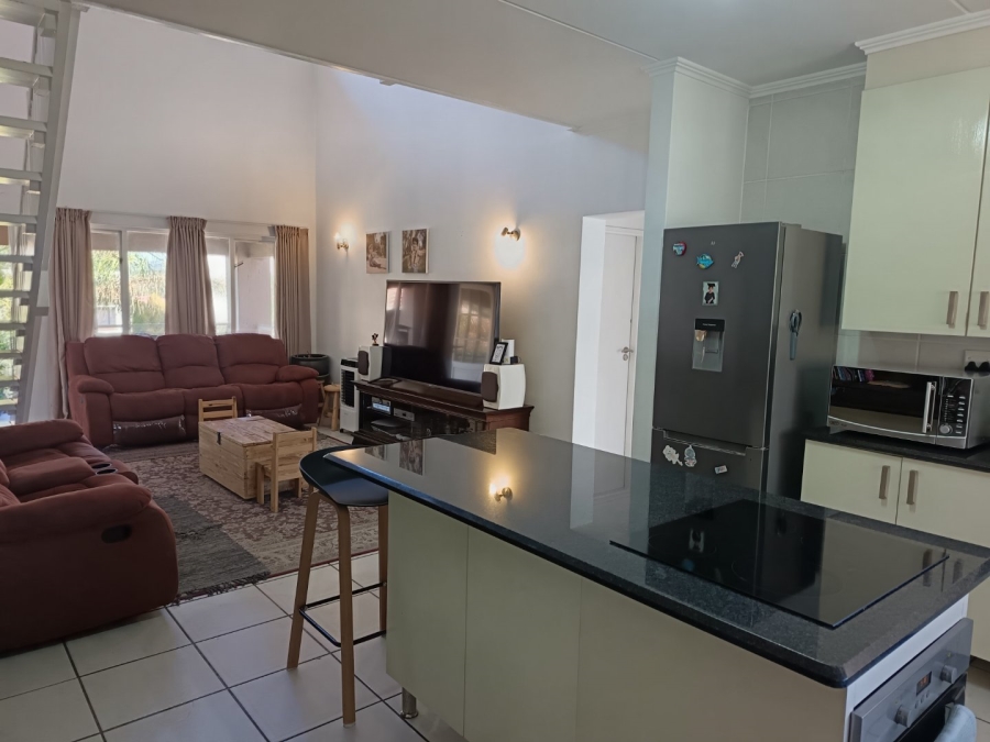 2 Bedroom Property for Sale in Sunninghill Gauteng
