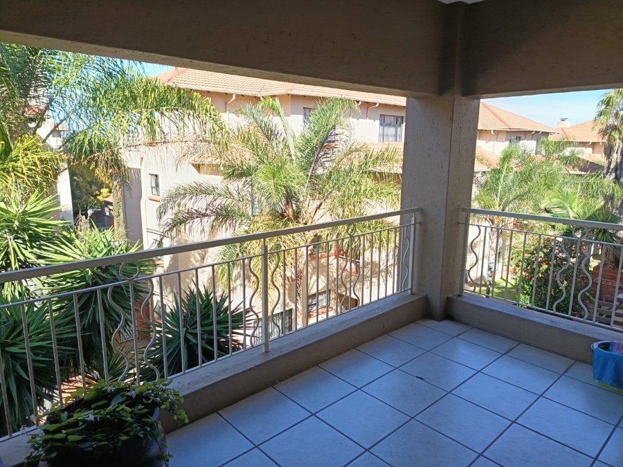 2 Bedroom Property for Sale in Sunninghill Gauteng