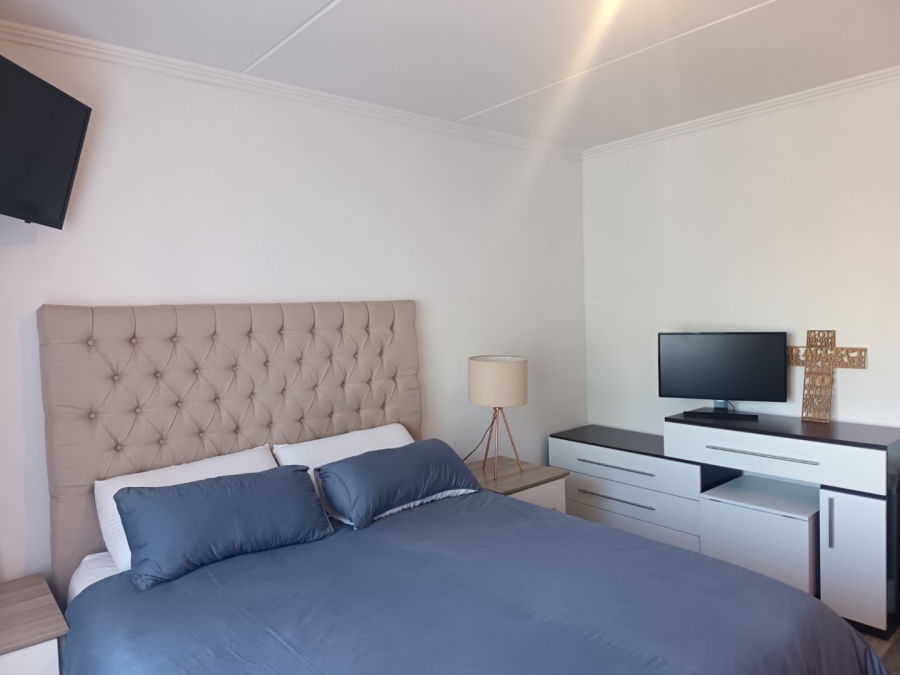2 Bedroom Property for Sale in Sunninghill Gauteng