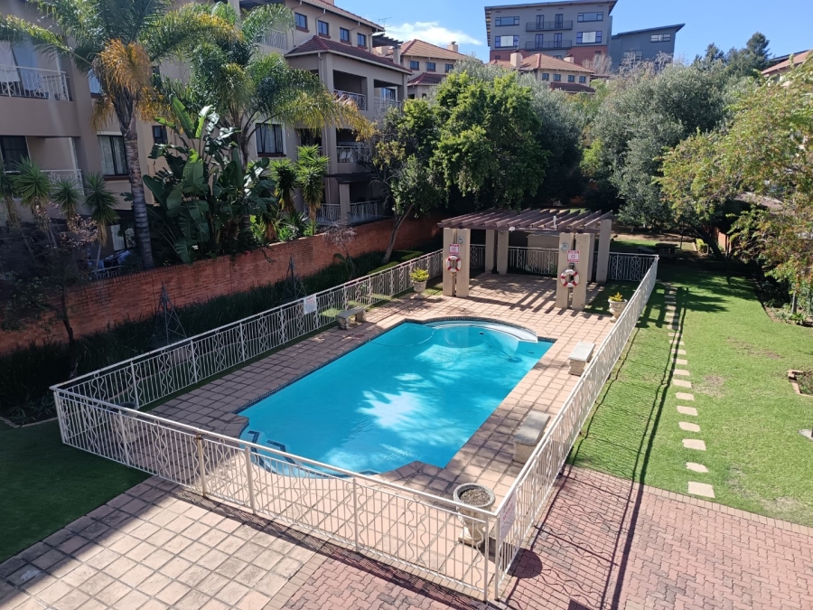 2 Bedroom Property for Sale in Sunninghill Gauteng