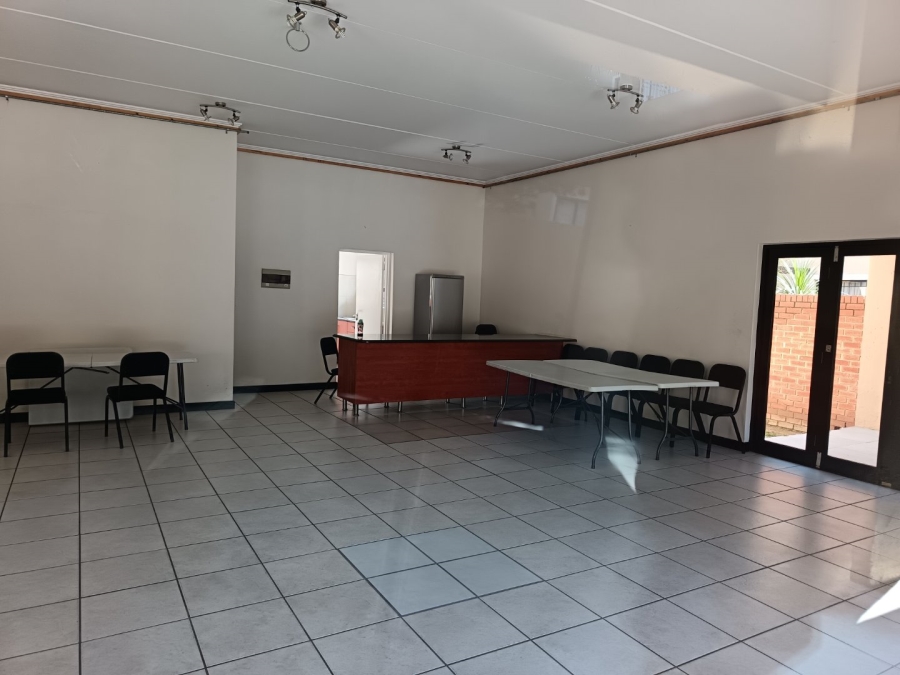 2 Bedroom Property for Sale in Sunninghill Gauteng