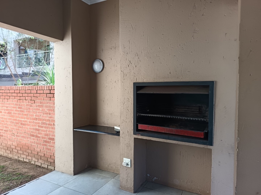 2 Bedroom Property for Sale in Sunninghill Gauteng