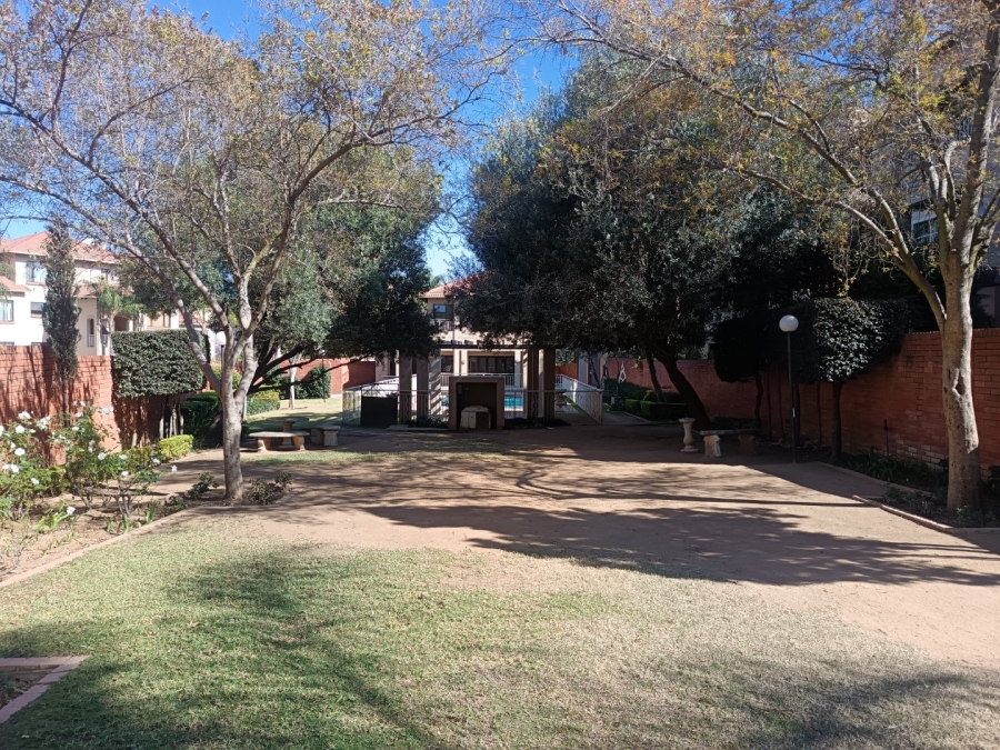 2 Bedroom Property for Sale in Sunninghill Gauteng