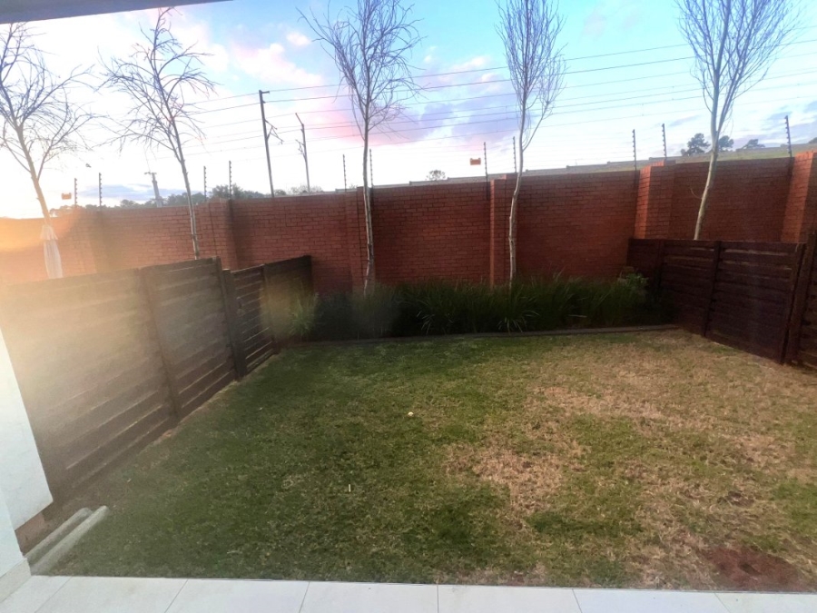 1 Bedroom Property for Sale in Modderfontein Gauteng