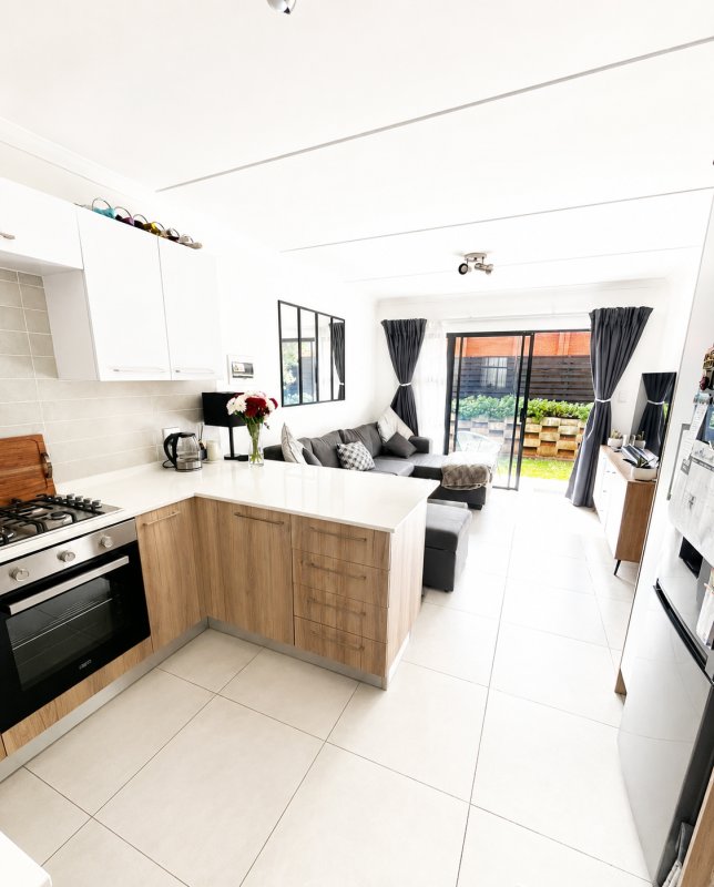 1 Bedroom Property for Sale in Modderfontein Gauteng