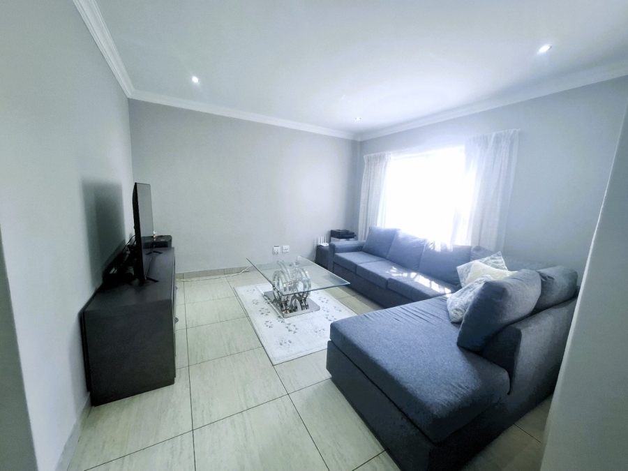 To Let 3 Bedroom Property for Rent in Equestria Gauteng