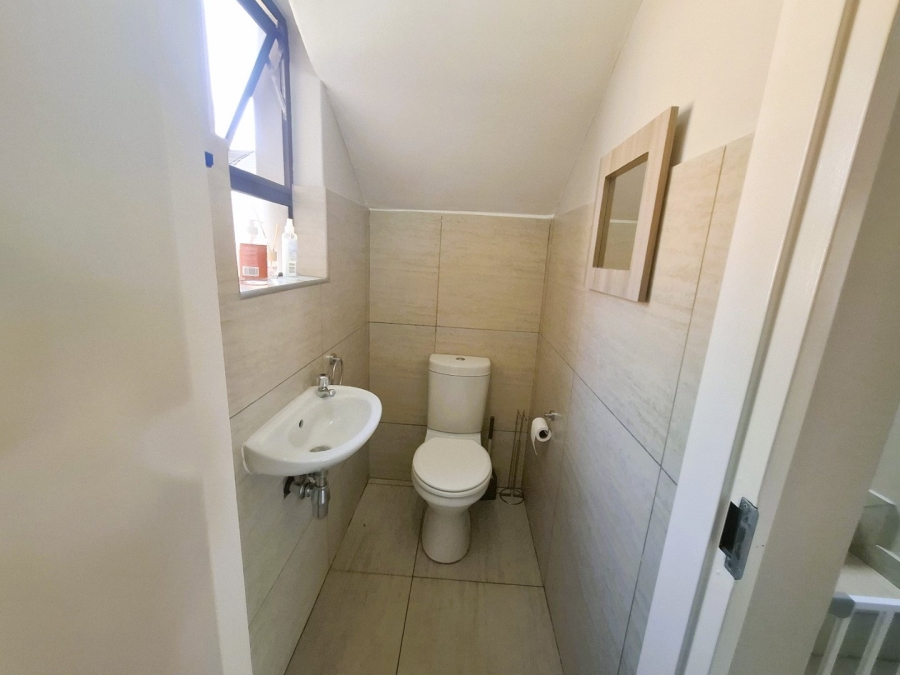 To Let 3 Bedroom Property for Rent in Equestria Gauteng