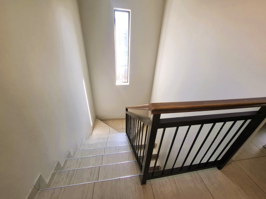 To Let 3 Bedroom Property for Rent in Equestria Gauteng