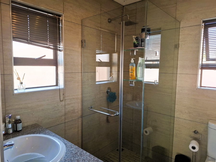 To Let 3 Bedroom Property for Rent in Equestria Gauteng