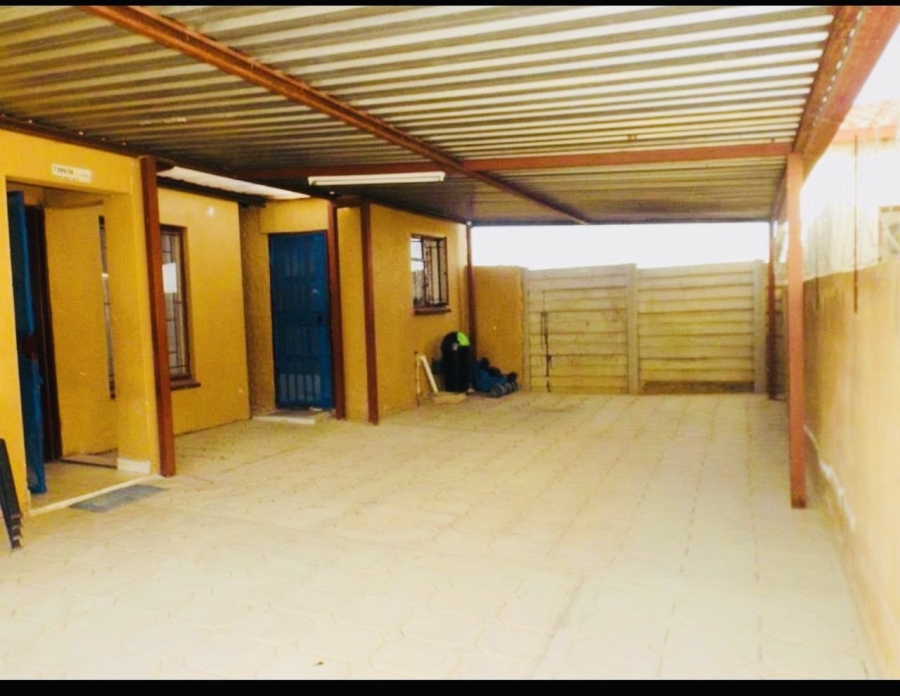 2 Bedroom Property for Sale in Soshanguve East Ext 4 Gauteng