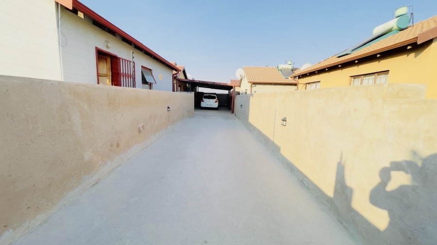 2 Bedroom Property for Sale in Soshanguve East Ext 4 Gauteng