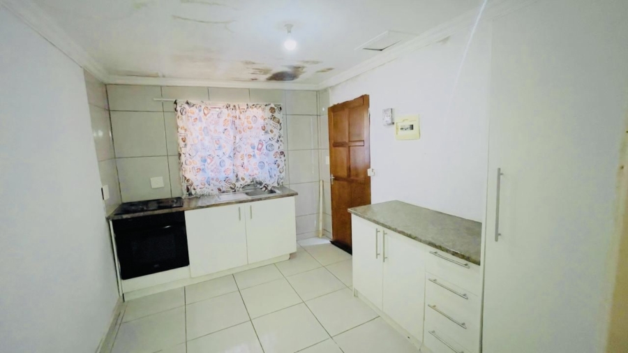 2 Bedroom Property for Sale in Soshanguve East Ext 4 Gauteng