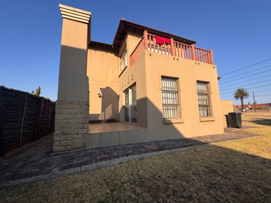 3 Bedroom Property for Sale in Risiville Gauteng