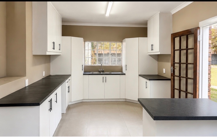 3 Bedroom Property for Sale in Marister Gauteng