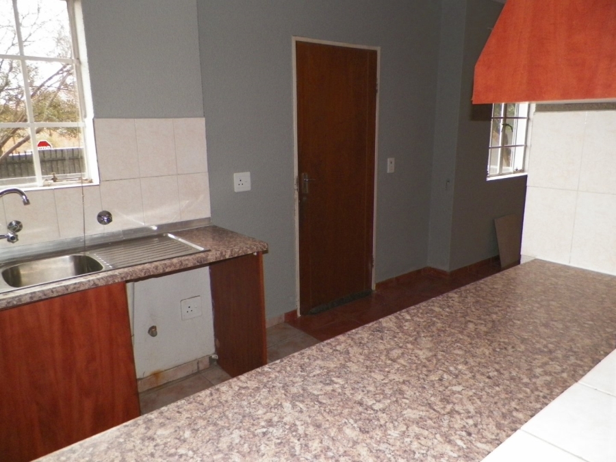 2 Bedroom Property for Sale in Kosmosdal Gauteng