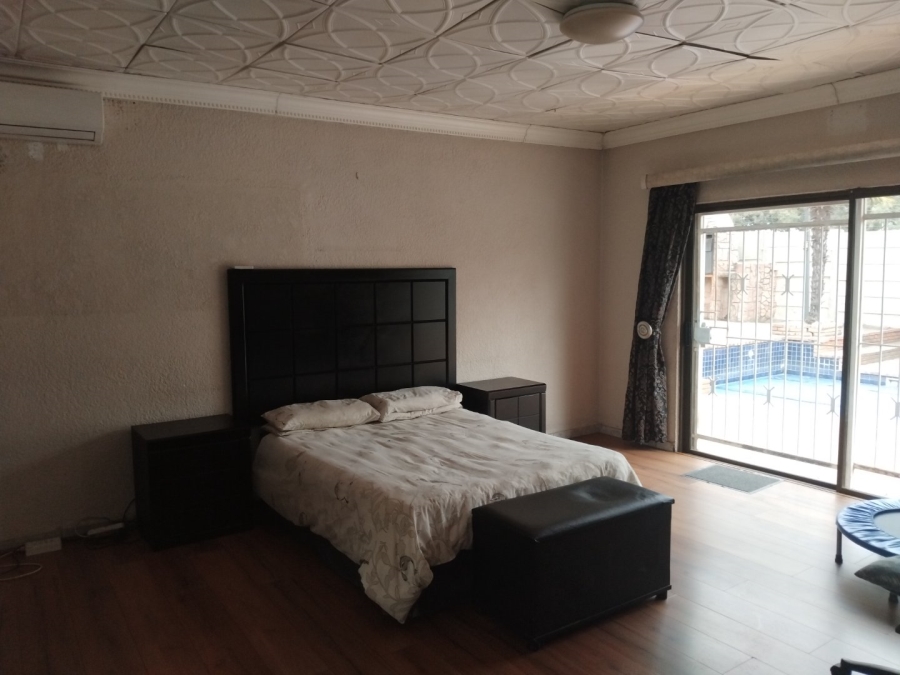 4 Bedroom Property for Sale in Rustivia Gauteng