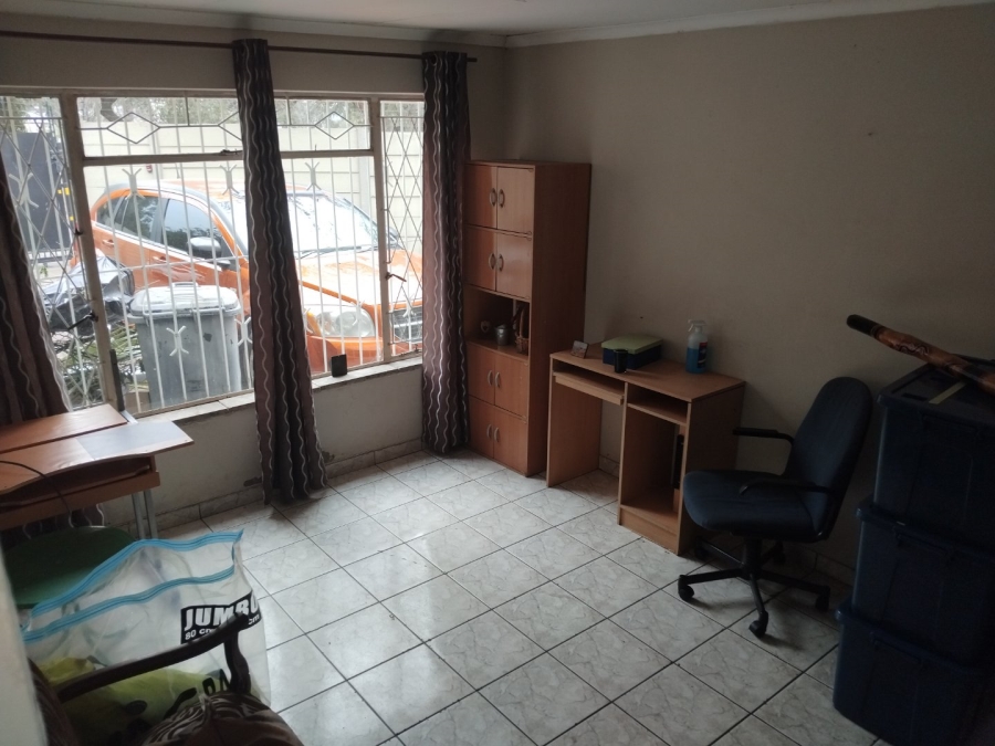 4 Bedroom Property for Sale in Rustivia Gauteng