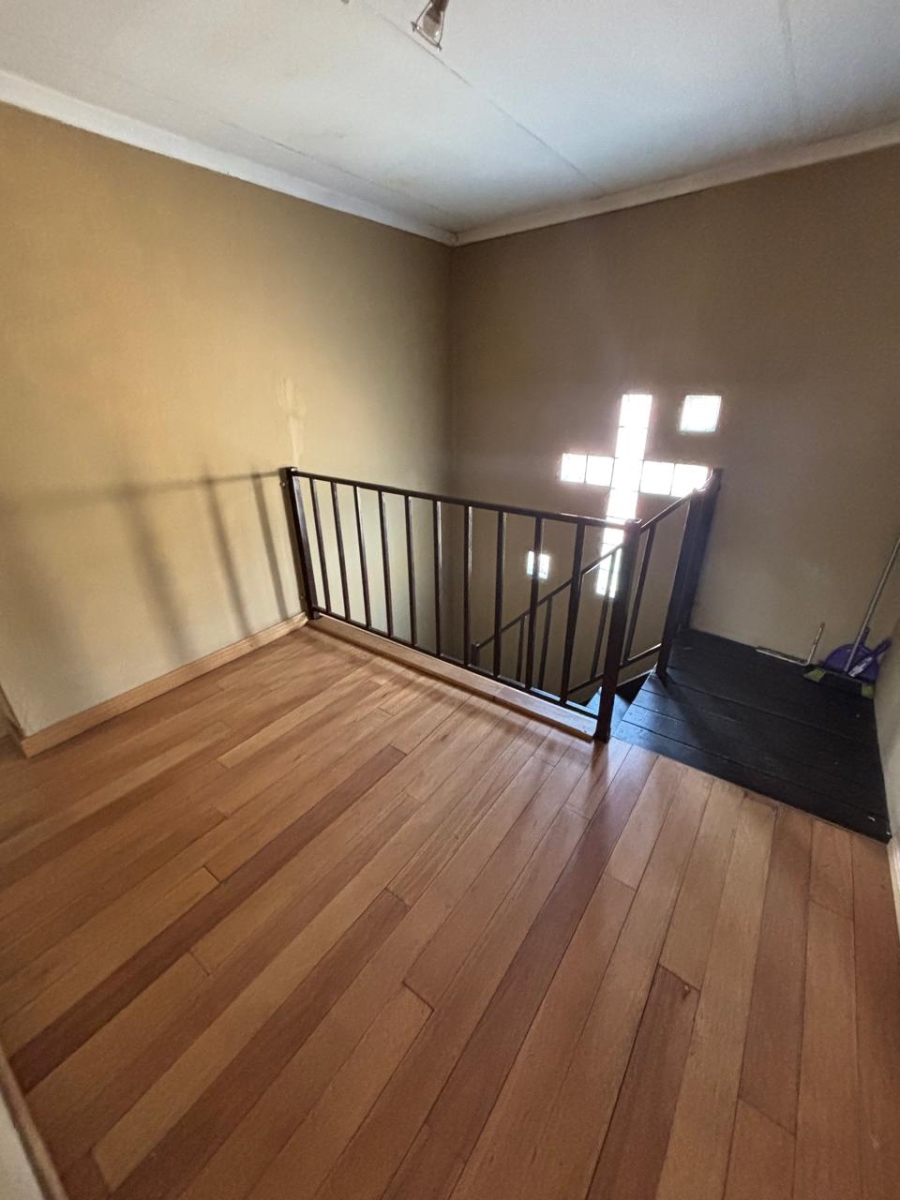 4 Bedroom Property for Sale in Rustivia Gauteng