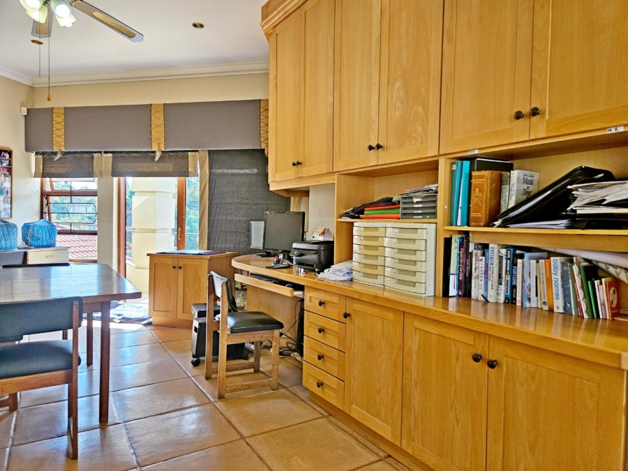 4 Bedroom Property for Sale in Van Riebeeck Park Gauteng