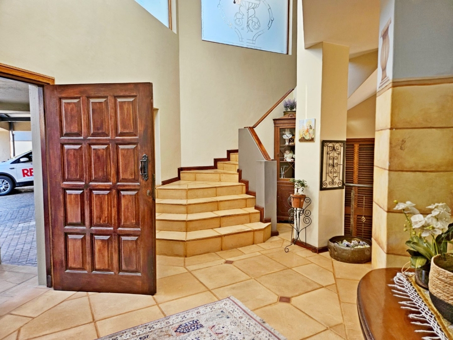 4 Bedroom Property for Sale in Van Riebeeck Park Gauteng