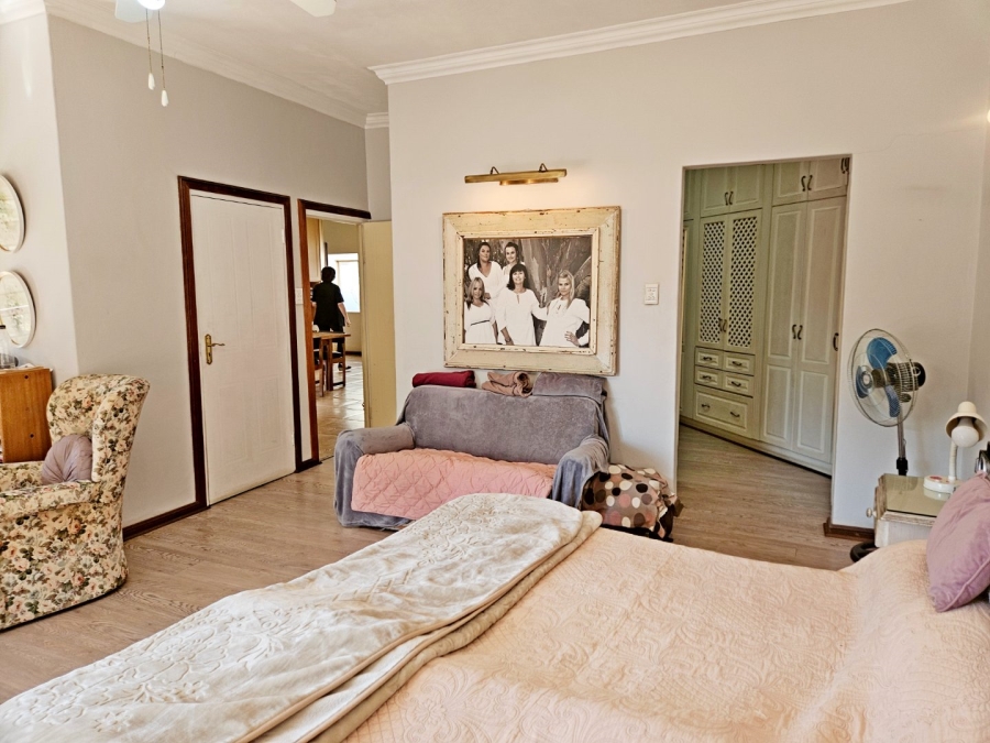 4 Bedroom Property for Sale in Van Riebeeck Park Gauteng