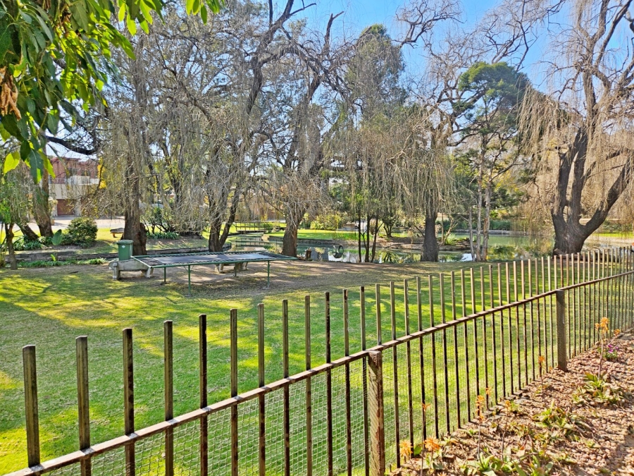 4 Bedroom Property for Sale in Van Riebeeck Park Gauteng