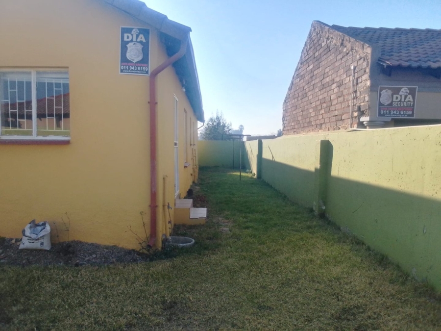 To Let 3 Bedroom Property for Rent in Alveda Gauteng