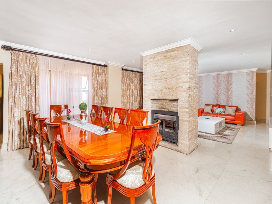 To Let 7 Bedroom Property for Rent in Blue Valley Golf Estate Gauteng