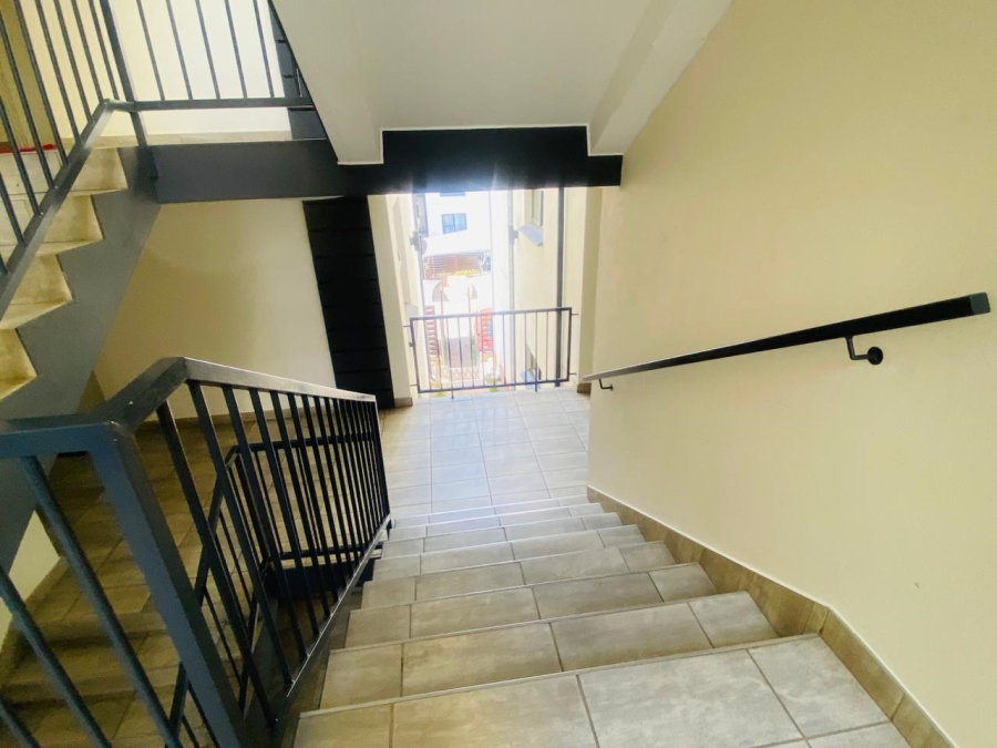1 Bedroom Property for Sale in Linbro Park Gauteng