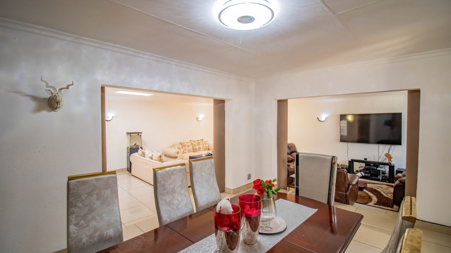 4 Bedroom Property for Sale in Vorna Valley Gauteng