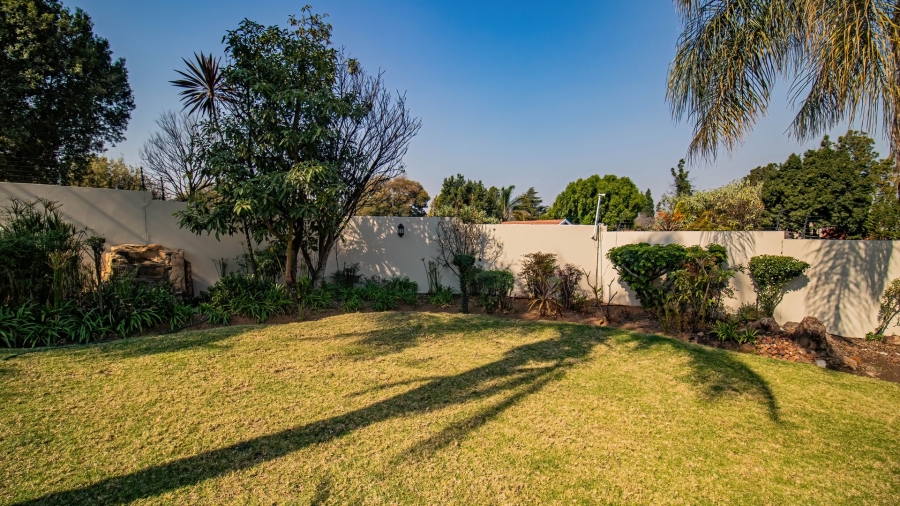 4 Bedroom Property for Sale in Vorna Valley Gauteng