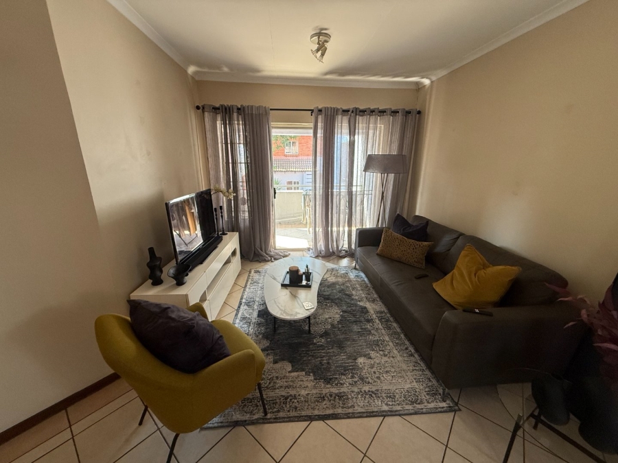 2 Bedroom Property for Sale in Die Hoewes Gauteng