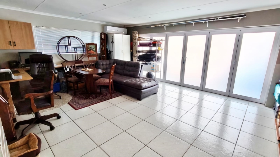 2 Bedroom Property for Sale in Vaal Marina Gauteng