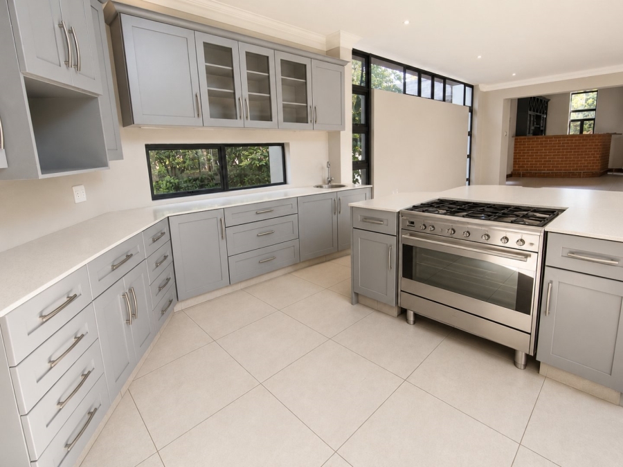 4 Bedroom Property for Sale in Midstream Ridge Gauteng