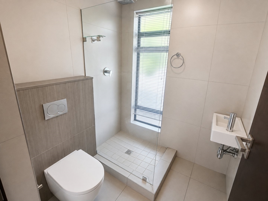 4 Bedroom Property for Sale in Midstream Ridge Gauteng