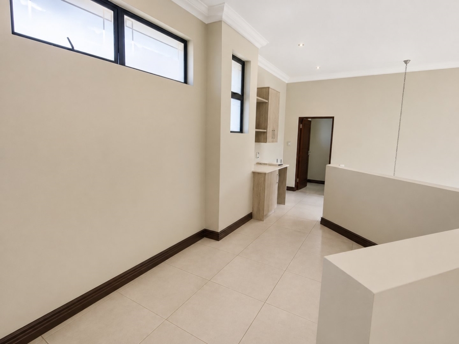 4 Bedroom Property for Sale in Midstream Ridge Gauteng