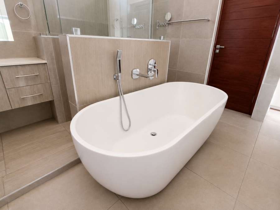 4 Bedroom Property for Sale in Midstream Ridge Gauteng