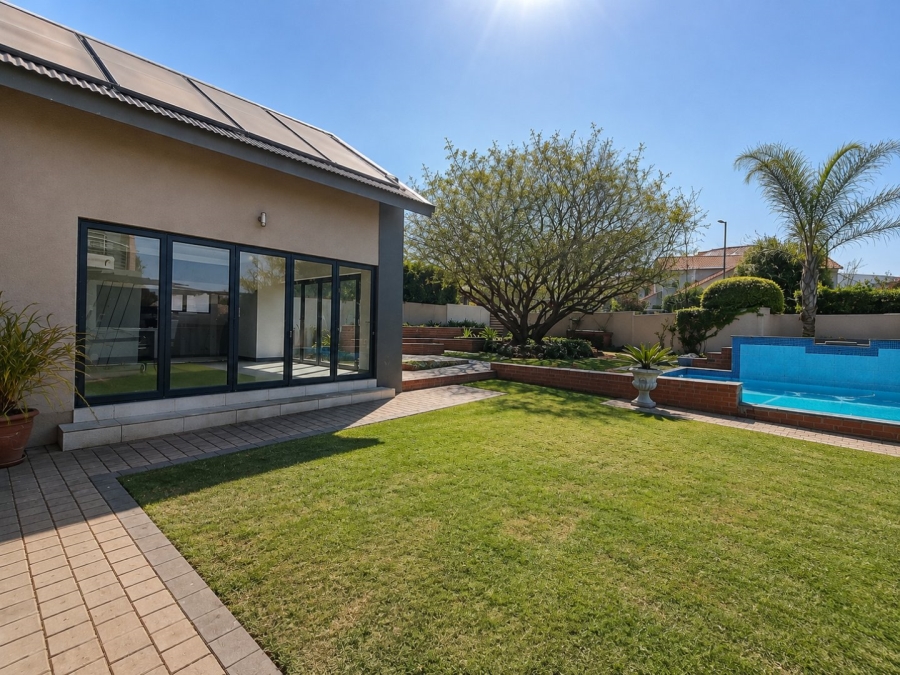 4 Bedroom Property for Sale in Midstream Ridge Gauteng