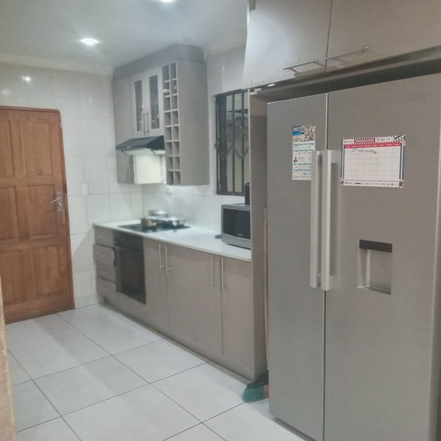 To Let 2 Bedroom Property for Rent in Cosmo City Gauteng