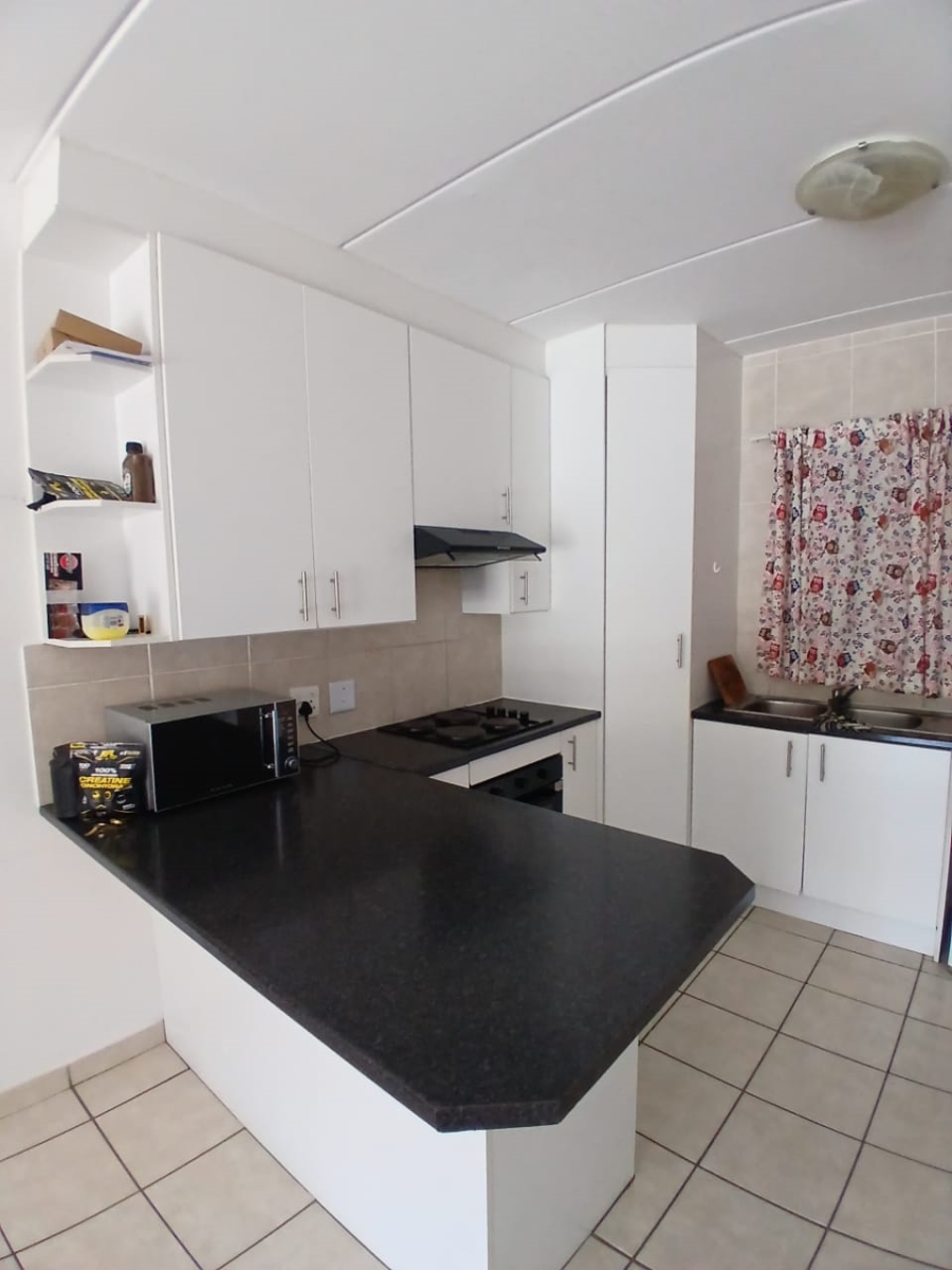 To Let 2 Bedroom Property for Rent in North Riding Gauteng