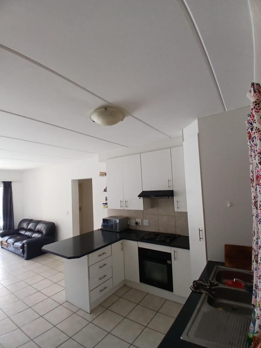 To Let 2 Bedroom Property for Rent in North Riding Gauteng