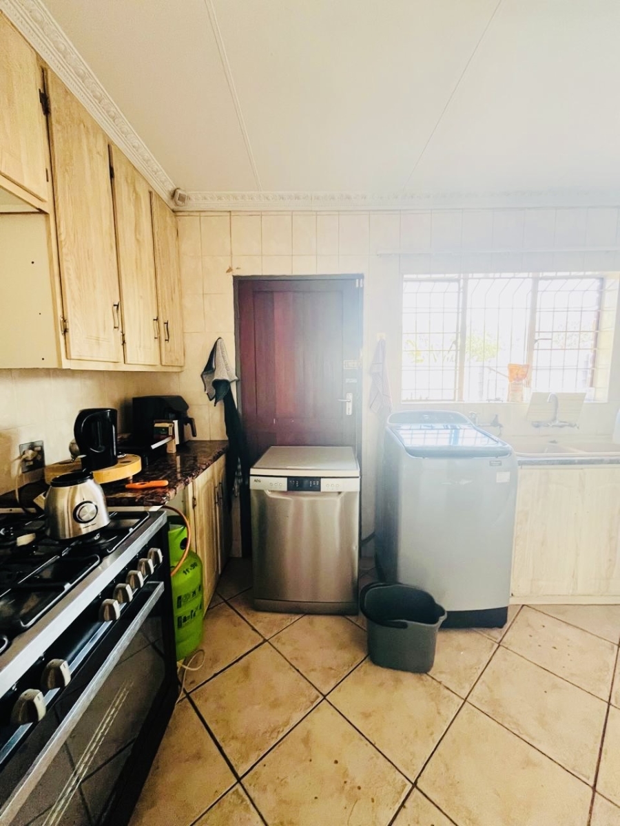 3 Bedroom Property for Sale in Doornpoort AH Gauteng