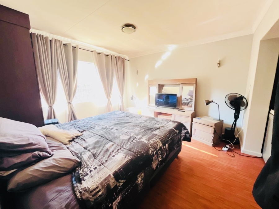 3 Bedroom Property for Sale in Doornpoort AH Gauteng