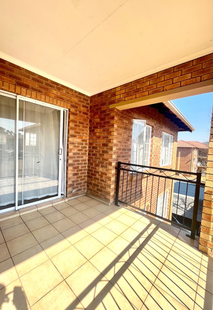 To Let 2 Bedroom Property for Rent in Glen Lauriston Gauteng